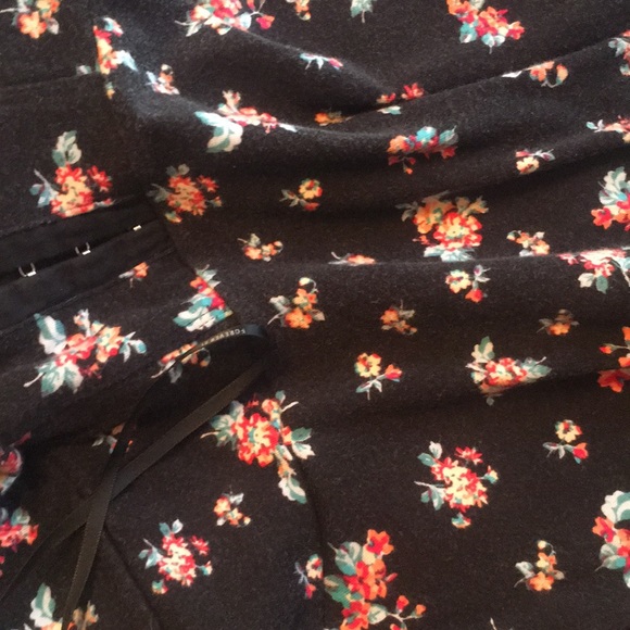 Black floral dress - Picture 5 of 6